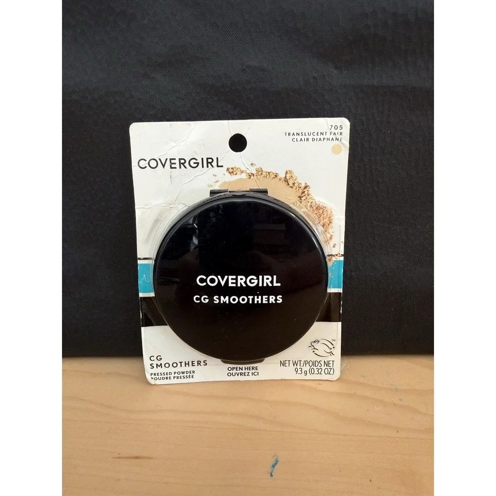 Covergirl CG Smoothers Pressed Powder  #705 Translucent Fair New discontinued